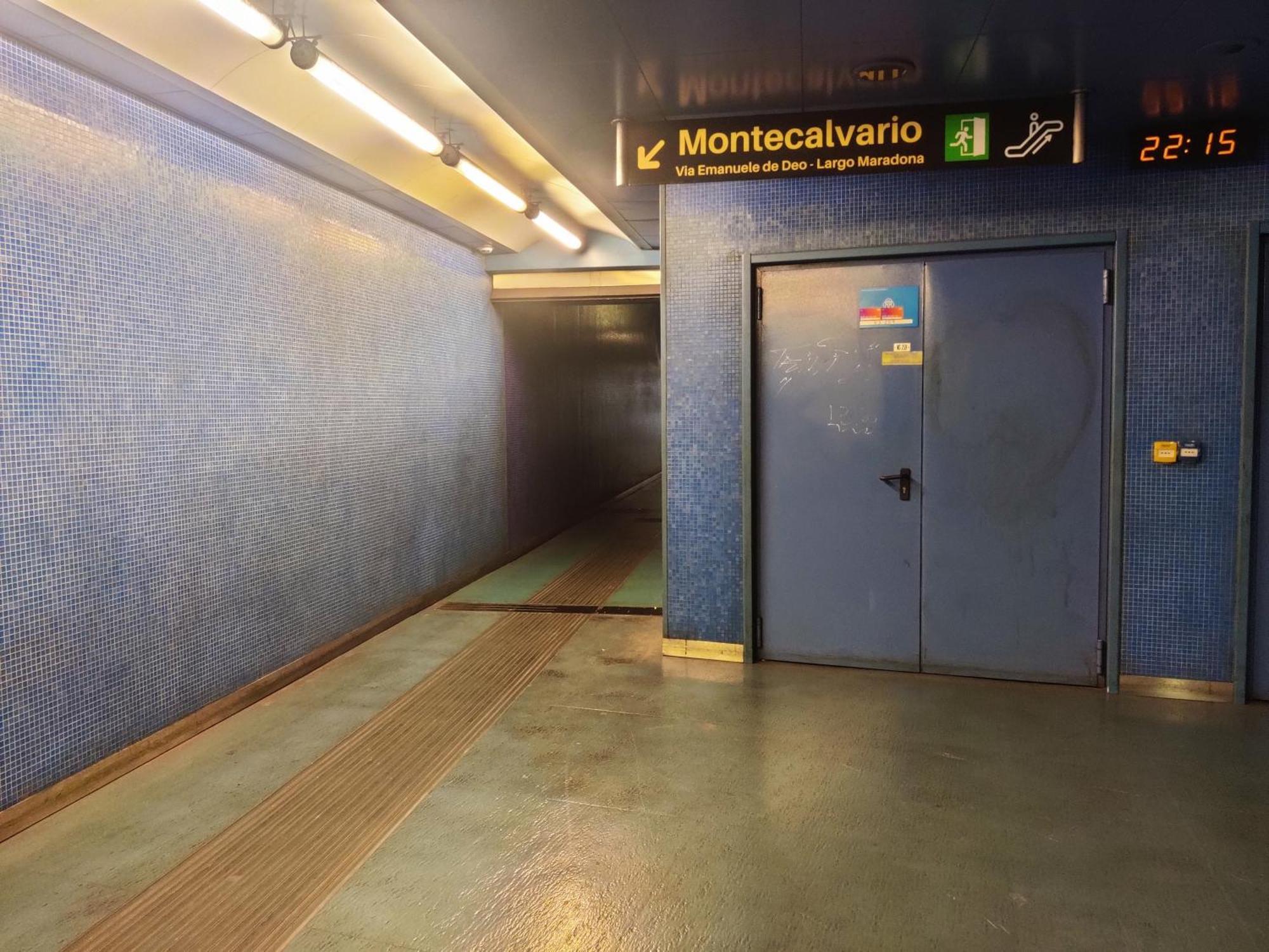 מלון נאפולי The Second Floor מראה חיצוני תמונה